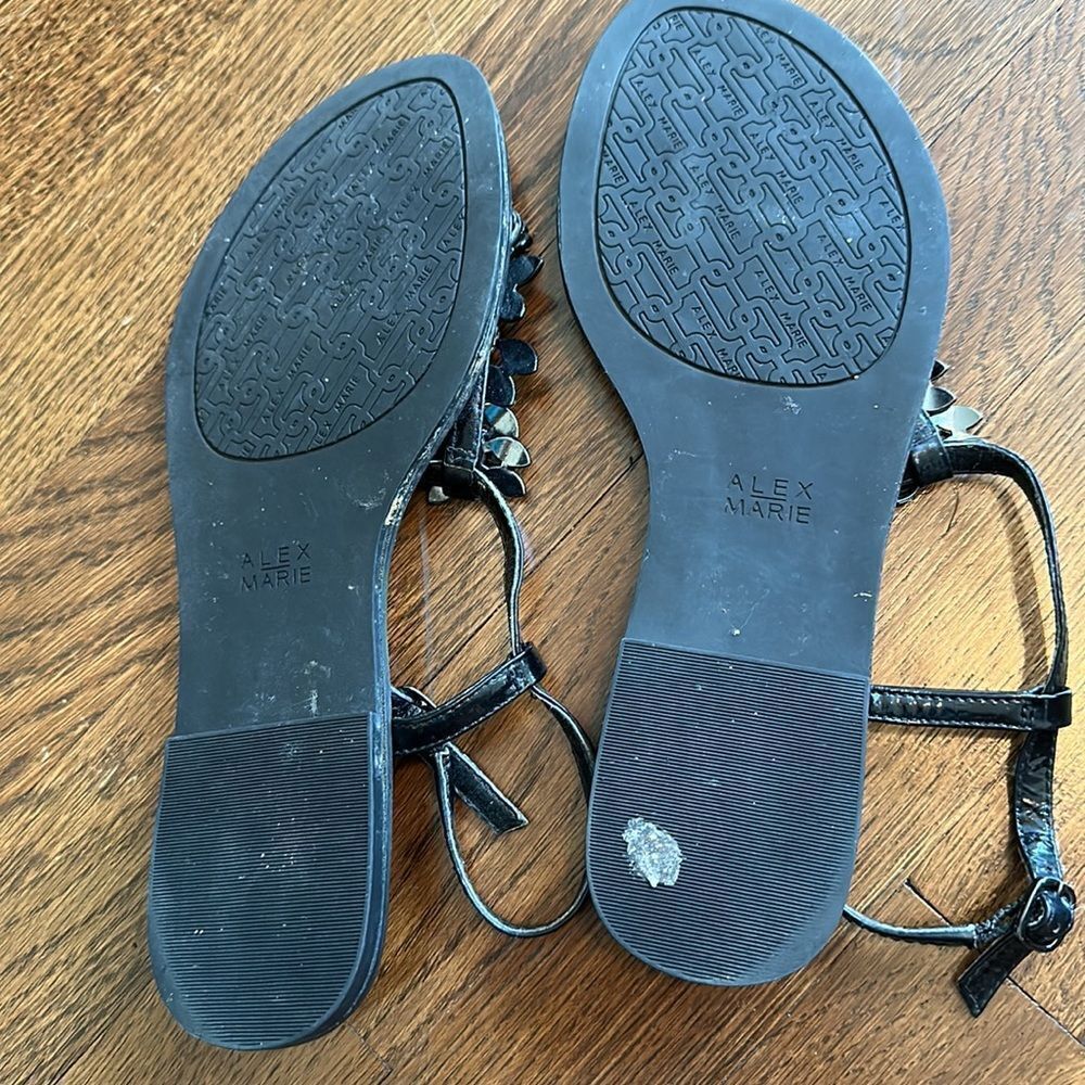 Alex Marie black thong flat sandals with black rhinestones on top strap - Picture 5 of 5